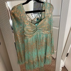 Gorgeous dress nwt from boutique. Originally 150